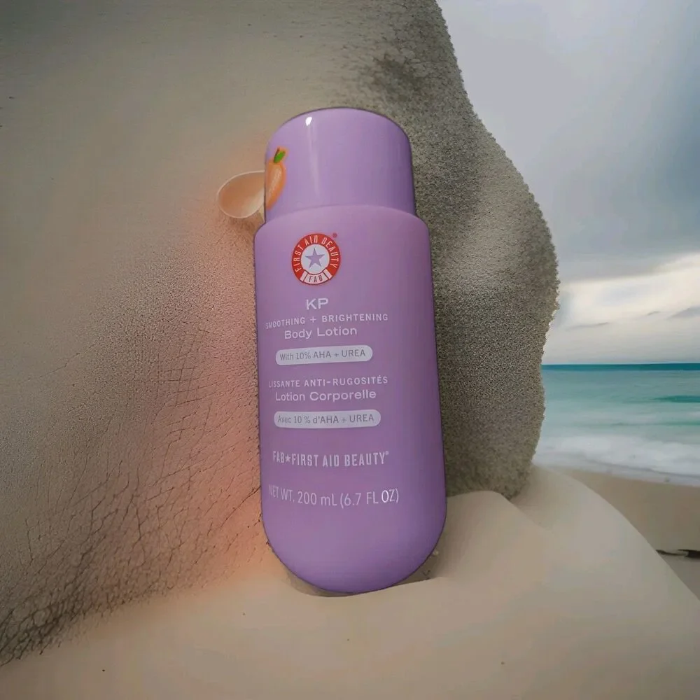 First Aid Beauty KP Smoothing Brightening Body Lotion Fresh Peach 10% AHA 200ml